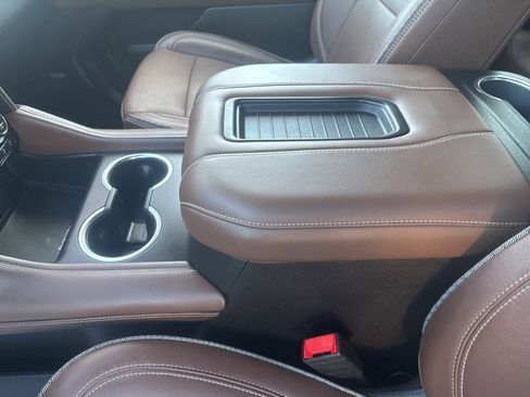 Used 2021 Chevrolet Tahoe High Country image 14