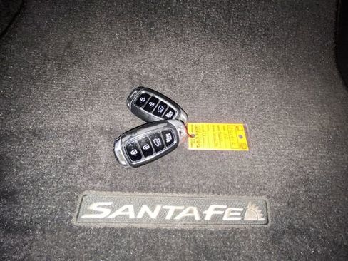 Used 2020 Hyundai Santa Fe SEL FWD image 29