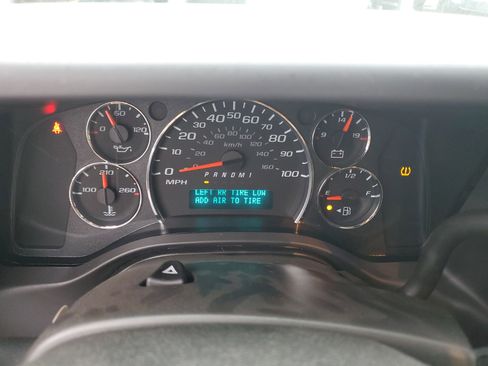 New 2025 GMC Savana 2500 w/ Driver Convenience Package RWD image 17