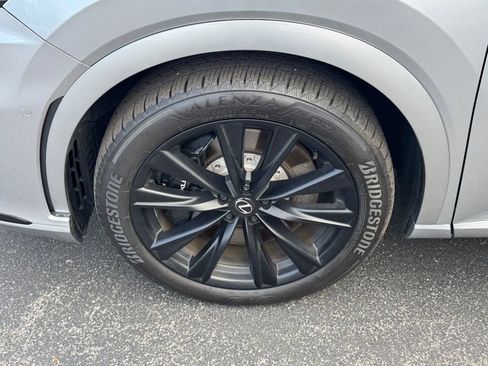 Used 2024 Lexus RX 500h F Sport w/ Convenience Package image 17