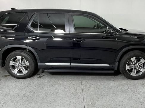 Used 2025 Honda Pilot EX-L image 2