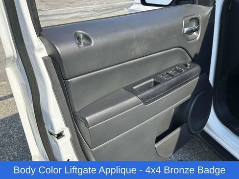 Used 2017 Jeep Patriot 75th Anniversary w/ Power Value Group image 15