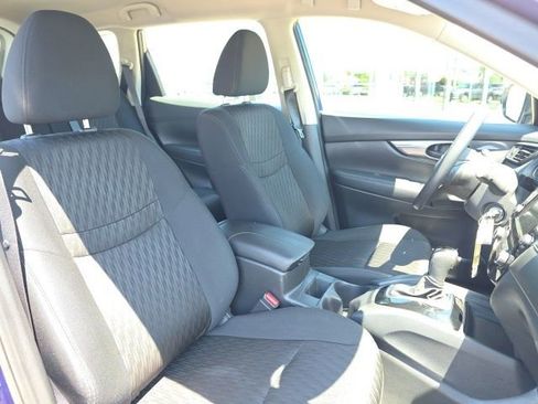 Used 2020 Nissan Rogue S AWD/4WD image 12