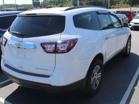 Used 2016 Chevrolet Traverse LT FWD image 6