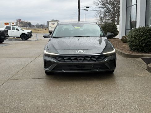 New 2026 Hyundai Elantra Blue image 12