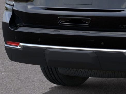 New 2026 Chevrolet Suburban LT w/ Comfort Package image 14