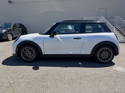 Used 2025 MINI Cooper S FWD image 4