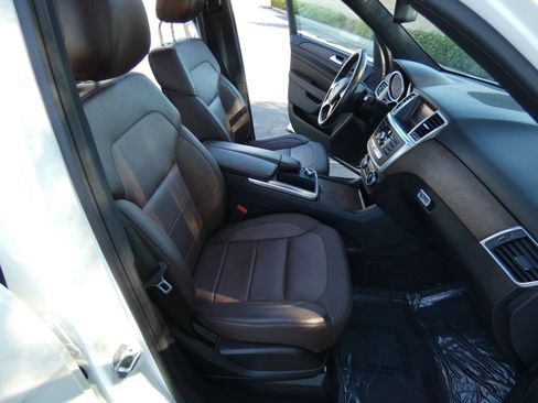 Used 2015 Mercedes-Benz ML 350 4MATIC image 28