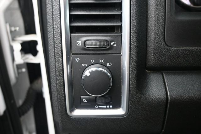 Used 2024 RAM 1500 Warlock AWD/4WD image 14