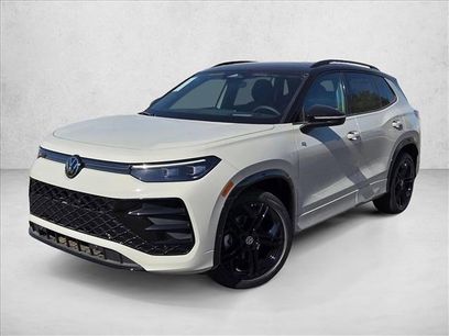 New 2026 Volkswagen Tiguan SE R-Line