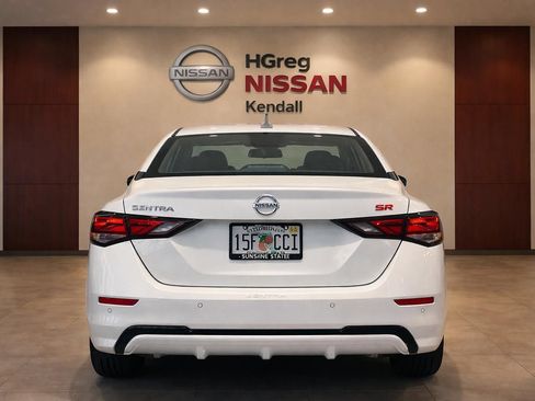 Used 2024 Nissan Sentra SR w/ SR Premium Package FWD image 6