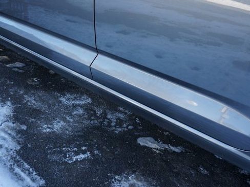 Certified 2023 Volkswagen Jetta SE w/ Panoramic Sunroof Package image 77