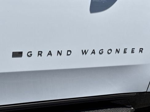 New 2026 Jeep Grand Wagoneer L 4WD image 25