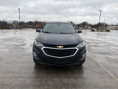 Used 2019 Chevrolet Equinox LT image 2