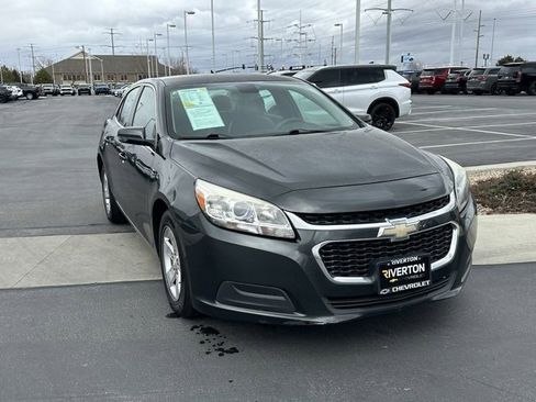 Used 2016 Chevrolet Malibu LT image 28