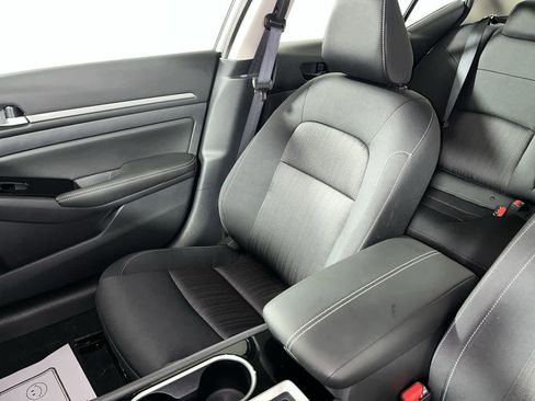 Used 2023 Nissan Altima 2.5 SV AWD/4WD image 25