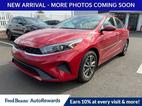Used 2024 Kia Forte LXS w/ LXS Technology Package FWD image 3