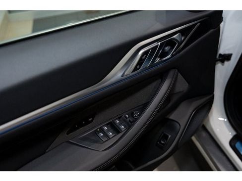 Used 2025 BMW i4 xDrive40i w/ Premium Package image 53