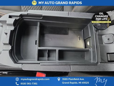 Used 2021 GMC Terrain SLE w/ Driver Convenience Package image 39