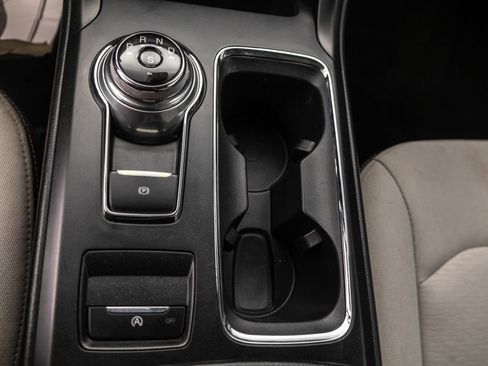 Used 2019 Ford Fusion SE w/ Equipment Group 151A FWD image 29
