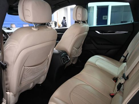 Used 2020 Maserati Levante S image 13