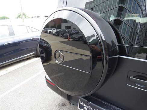 Certified 2025 Mercedes-Benz G 63 AMG 4MATIC image 37