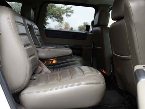 Used 2003 HUMMER H2 w/ Preferred Equipment Group image 25