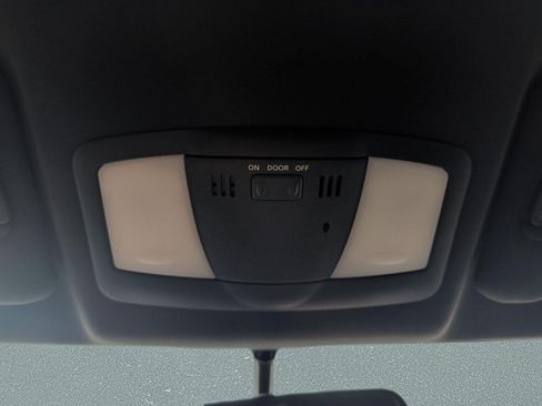 Used 2019 Nissan 370Z Coupe RWD image 25