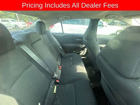 Used 2021 Toyota Corolla LE FWD image 4