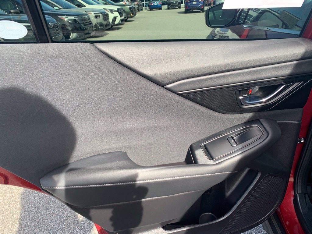 Used 2025 Subaru Outback Premium AWD/4WD image 18