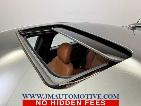 Used 2019 Ford Fusion Energi Titanium FWD image 11