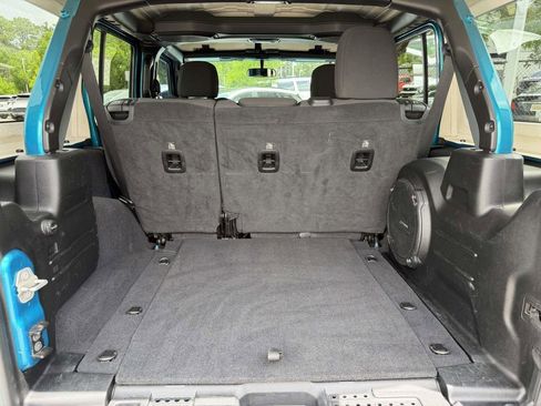 Used 2020 Jeep Wrangler Unlimited Sport AWD/4WD image 25