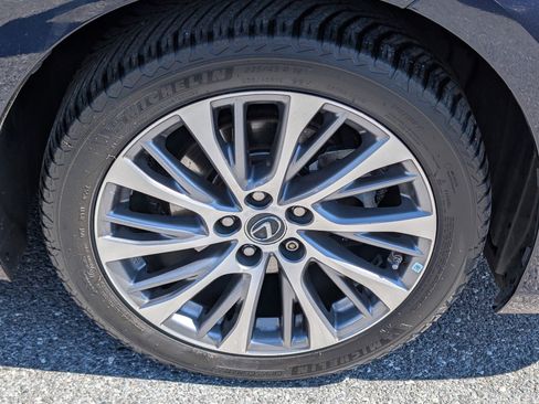 Used 2021 Lexus ES 350 w/ Premium Package image 10