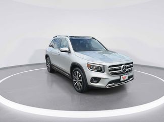 Used 2022 Mercedes-Benz GLB 250 4MATIC video 2