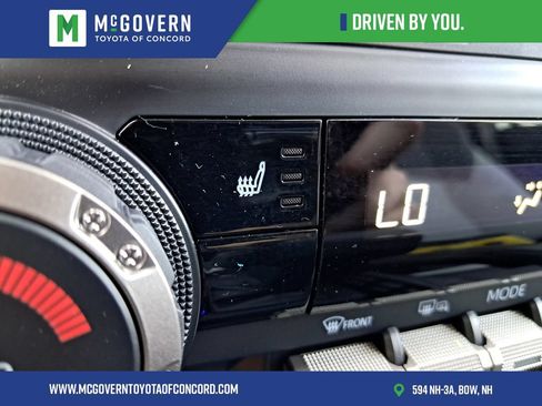 Used 2025 Toyota Tacoma TRD Off-Road AWD/4WD image 24