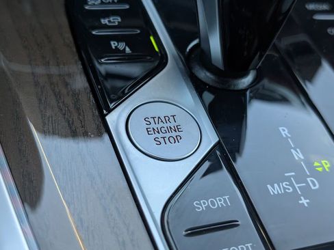 Used 2023 BMW X5 sDrive40i w/ Premium Package image 25