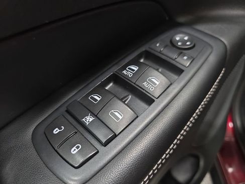 Used 2016 Jeep Grand Cherokee Limited w/ Luxury Group II image 27