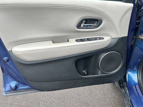 Used 2017 Honda HR-V EX-L image 17