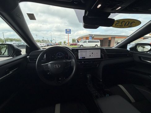Used 2025 Toyota Camry SE w/ Multimedia Upgrade Package AWD/4WD image 10