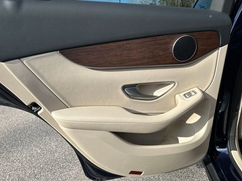 Certified 2022 Mercedes-Benz GLC 300 GLC 300 image 25