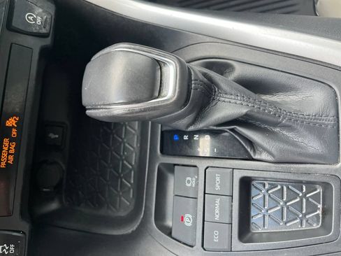 Used 2021 Toyota RAV4 XLE Premium FWD image 24