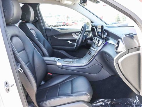 Used 2022 Mercedes-Benz GLC 300 image 16