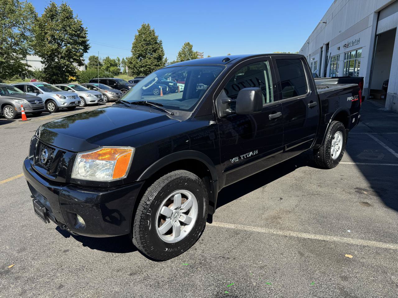 Used 2011 Nissan Titan PRO-4X w/ Pro-4x Premium Utility Pkg AWD/4WD image 23