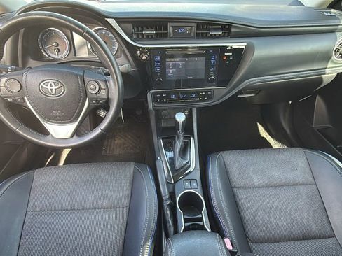 Used 2017 Toyota Corolla SE FWD image 17