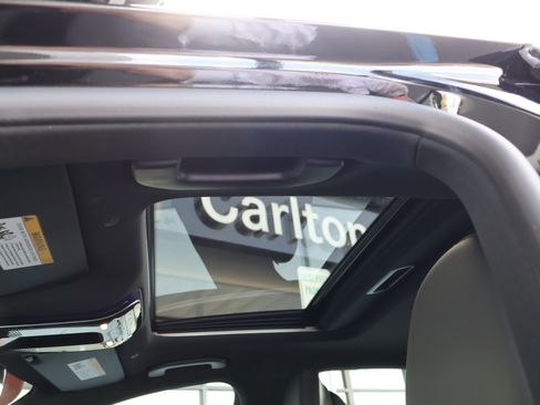 Certified 2025 Mercedes-Benz C 300 Sedan image 15