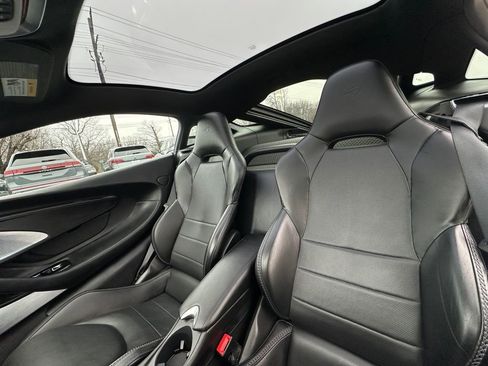 Used 2021 McLaren GT image 24