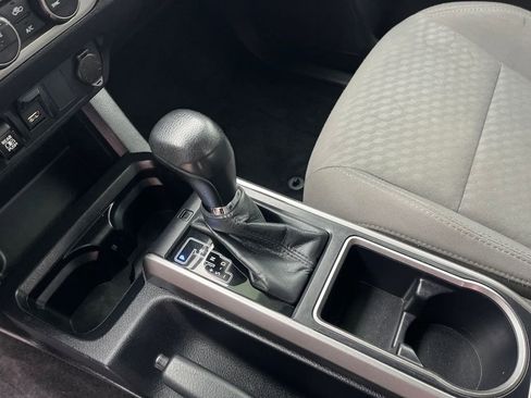 Certified 2022 Toyota Tacoma SR5 image 27