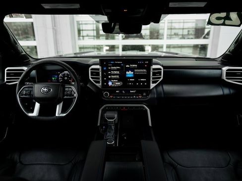 Used 2025 Toyota Tundra Platinum image 17