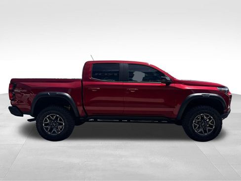 Used 2023 Chevrolet Colorado ZR2 AWD/4WD image 7