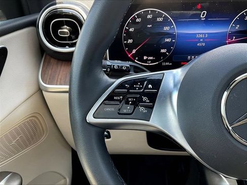 Used 2026 Mercedes-Benz GLC 300 4MATIC image 13